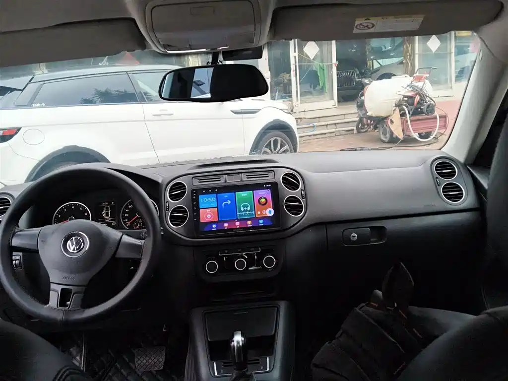 Volkswagen Tiguan 2015 1.8TSI Automatic 2WD Trendline фото 6