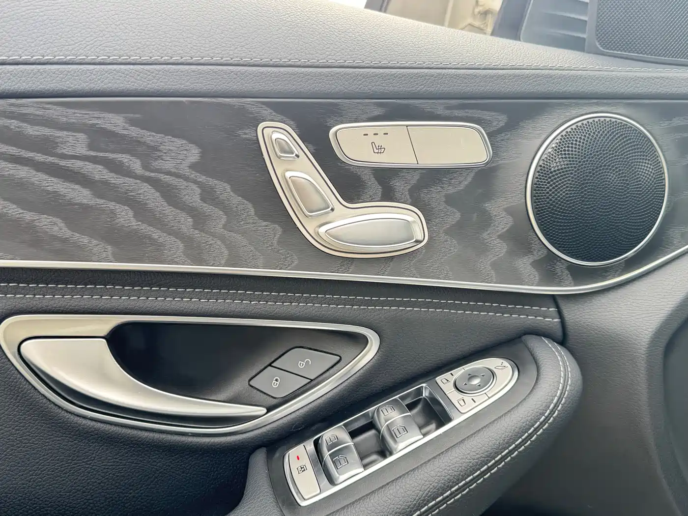Mercedes-Benz C-Class 2017 Facelift C 200 L Sport Edition фото 8