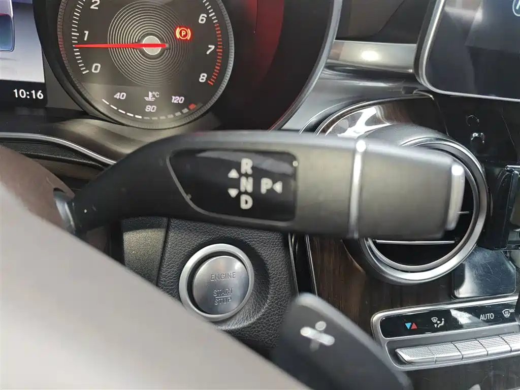 Mercedes-Benz GLC 2019 Facelift GLC 260 L 4MATIC Luxury фото 14