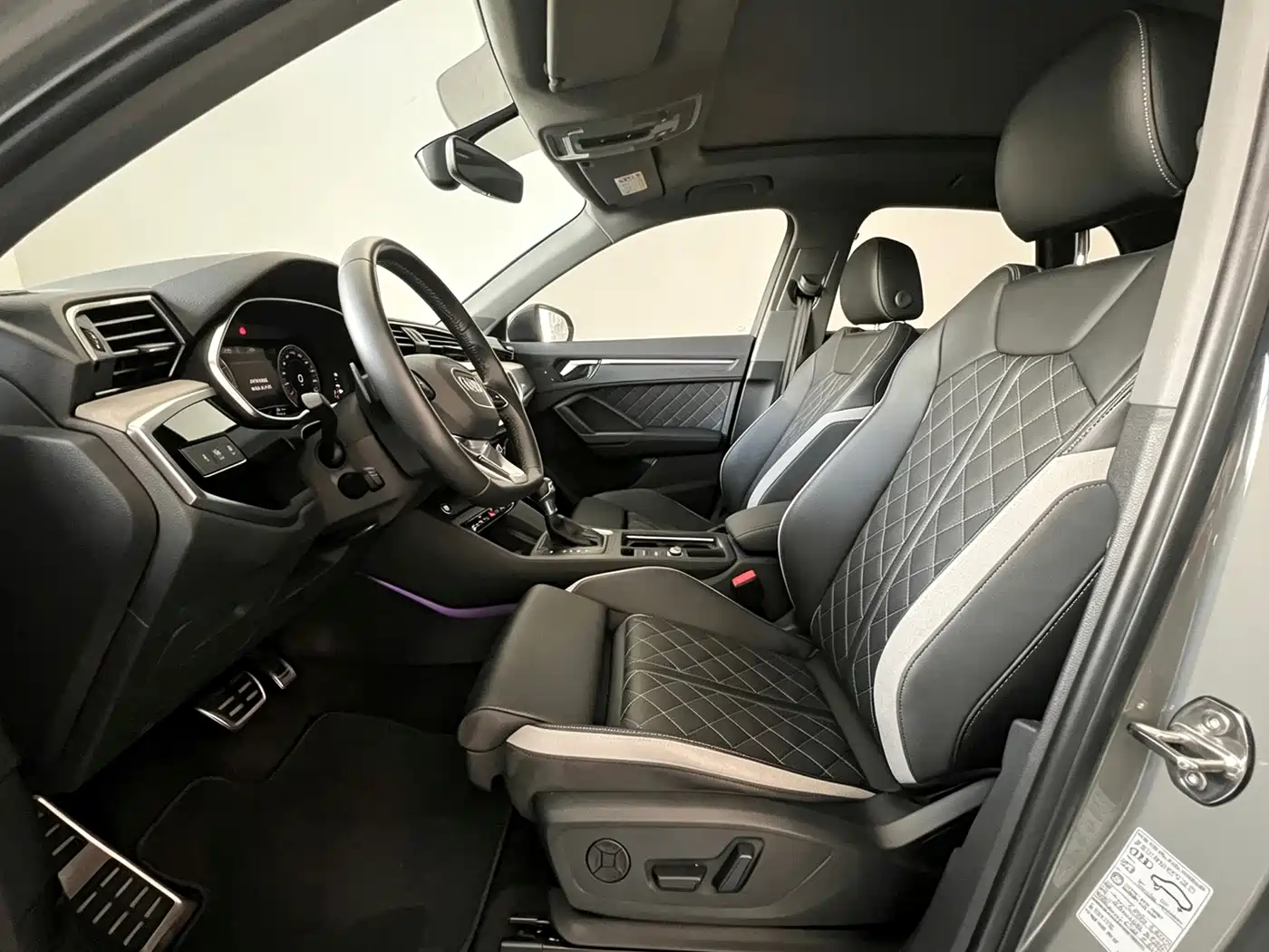 Audi Q3 2025 2024 40 TFSI Fashion Sport