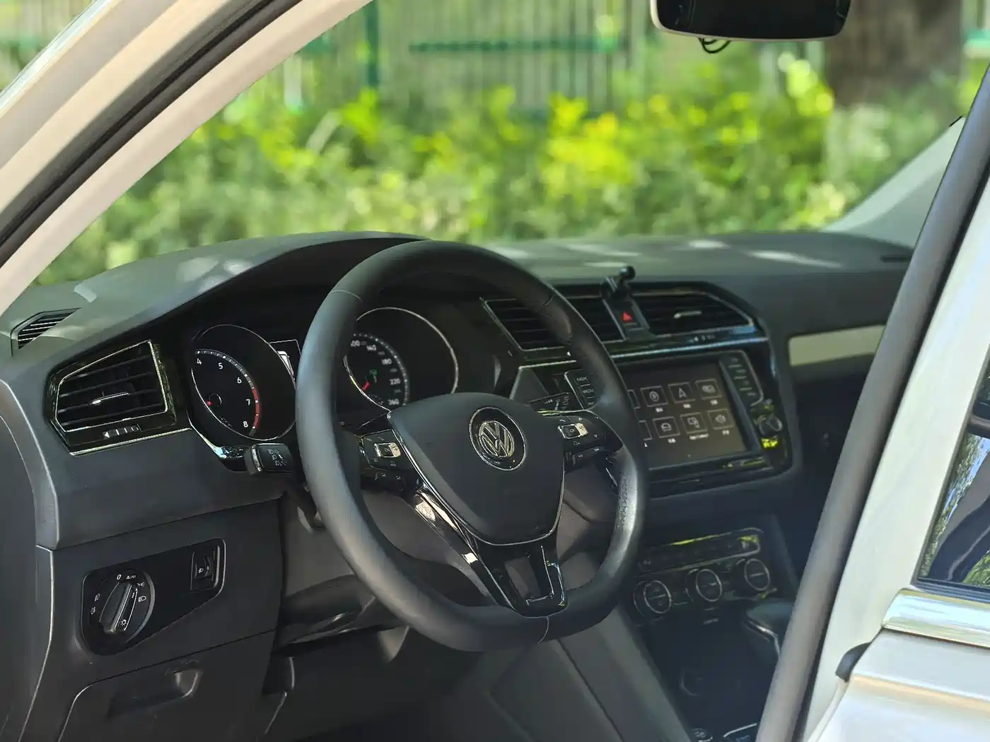 Volkswagen Tiguan L 2017 330TSI Automatic 2WD Luxury Edition фото 21