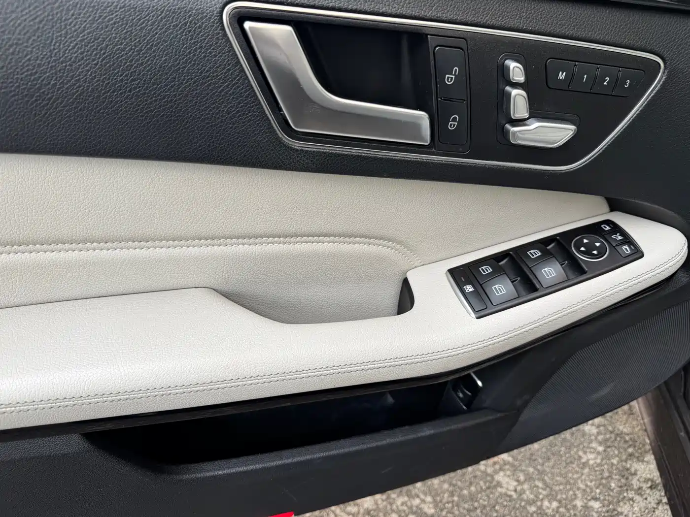 Mercedes-Benz E-Class 2014 Facelift E 260 L Sport фото 13