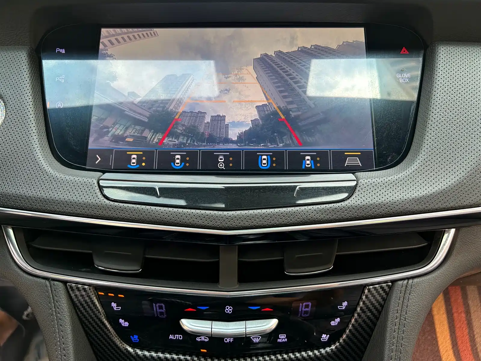 Фото 32 - Cadillac CT6
