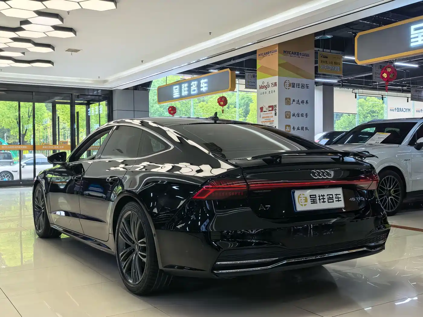 Фото 19 - Audi A7