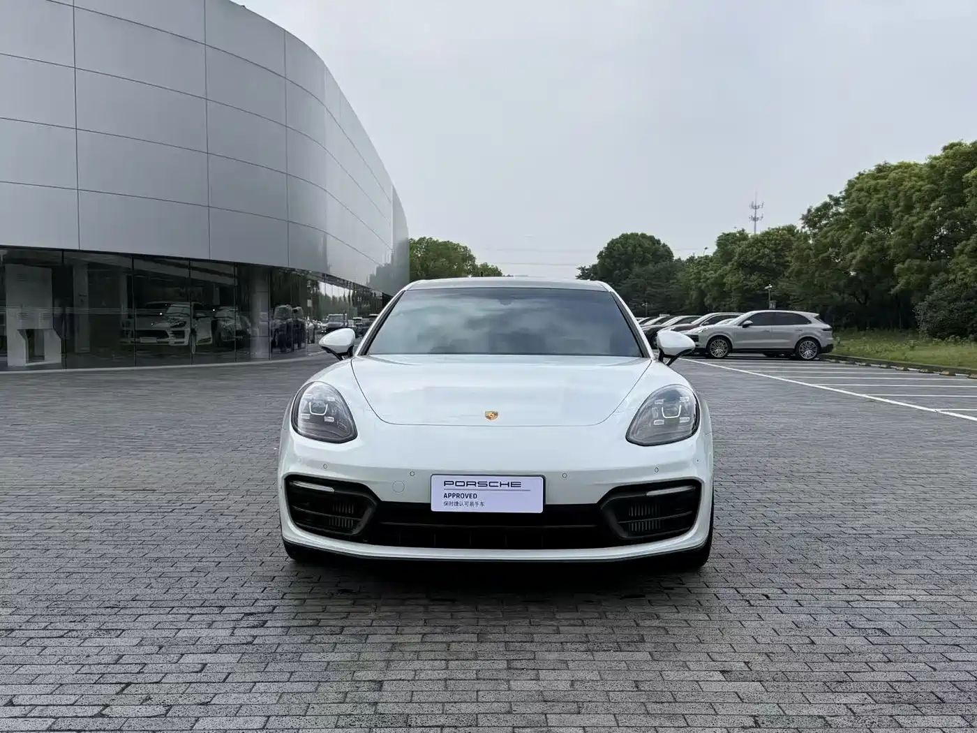 Porsche Panamera 2023 Panamera 4 Executive Long Wheelbase 2.9T фото 2
