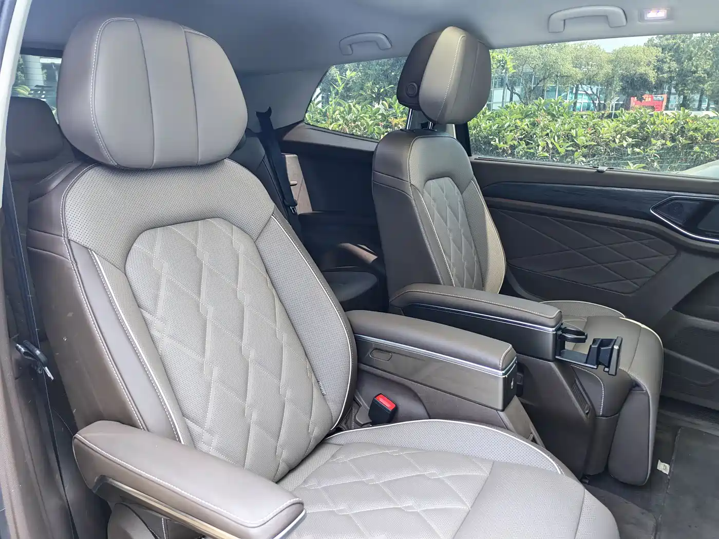Volkswagen Viloran 2024 380TSI Executive Edition фото 11