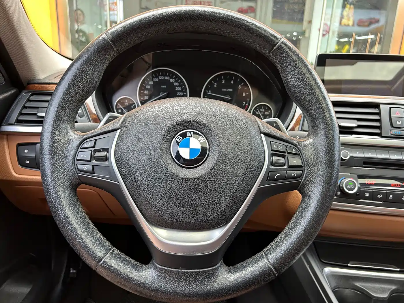 BMW 3 Series 2015 328Li Luxury Design Package фото 23