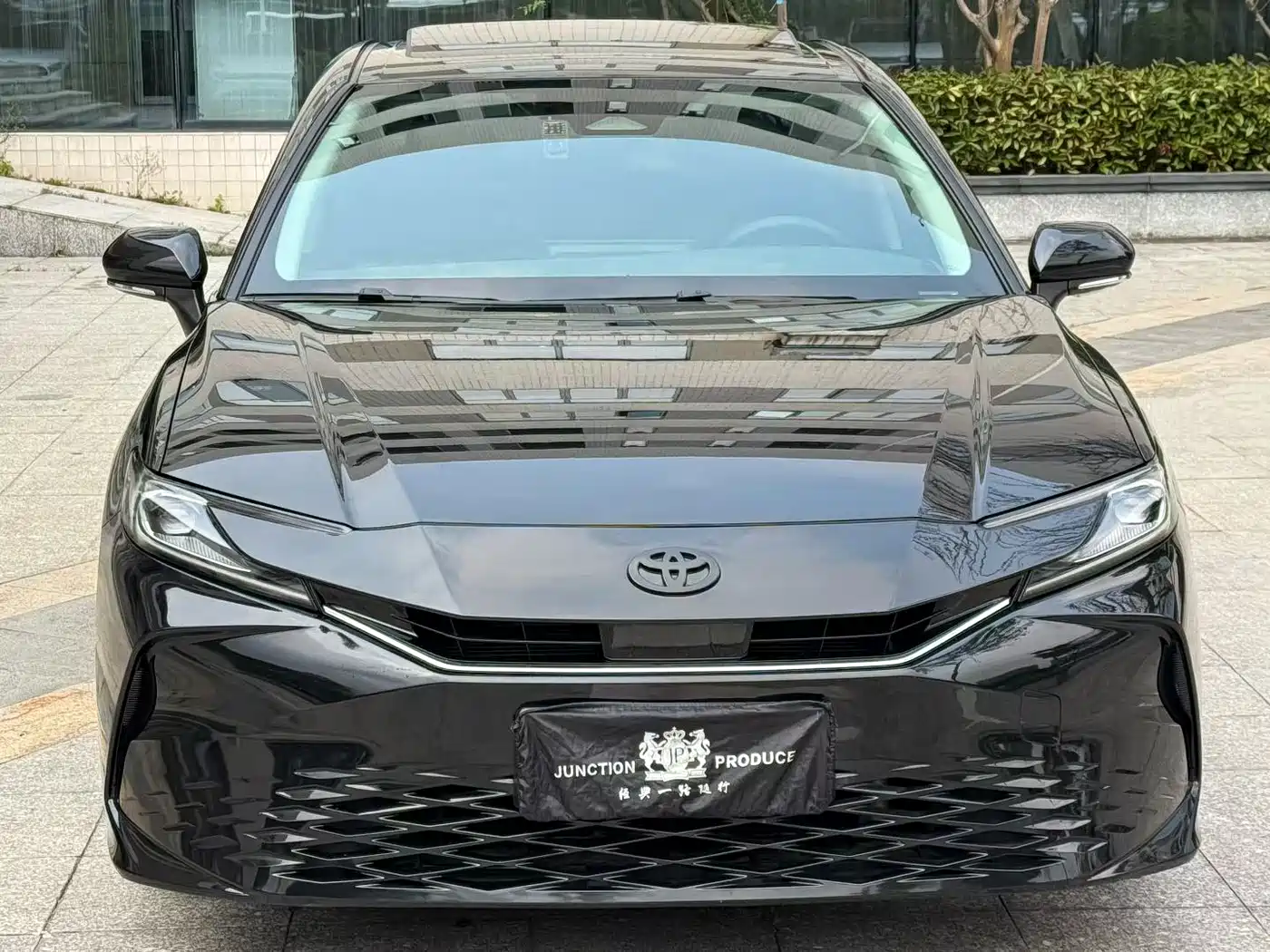 Toyota Camry 2024 2.0GVP Luxury Edition фото 2
