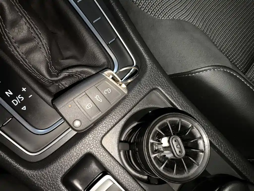 Volkswagen Golf 2020 Beloved Edition 280TSI DSG Comfort фото 17