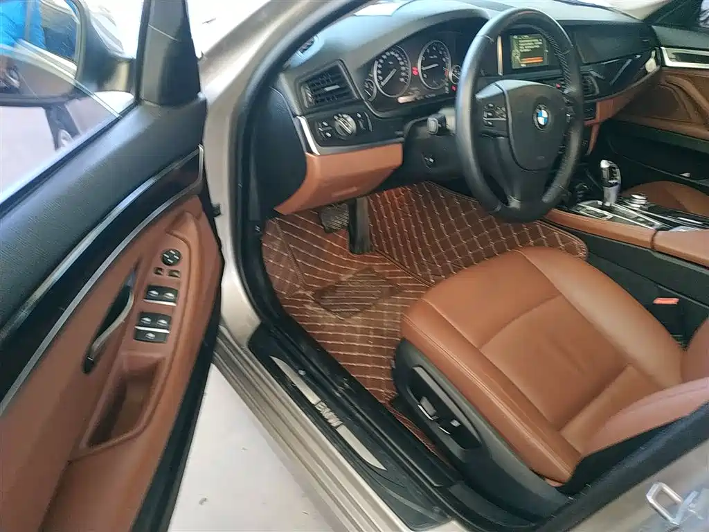 BMW 5 Series 2014 520Li Elegance фото 13
