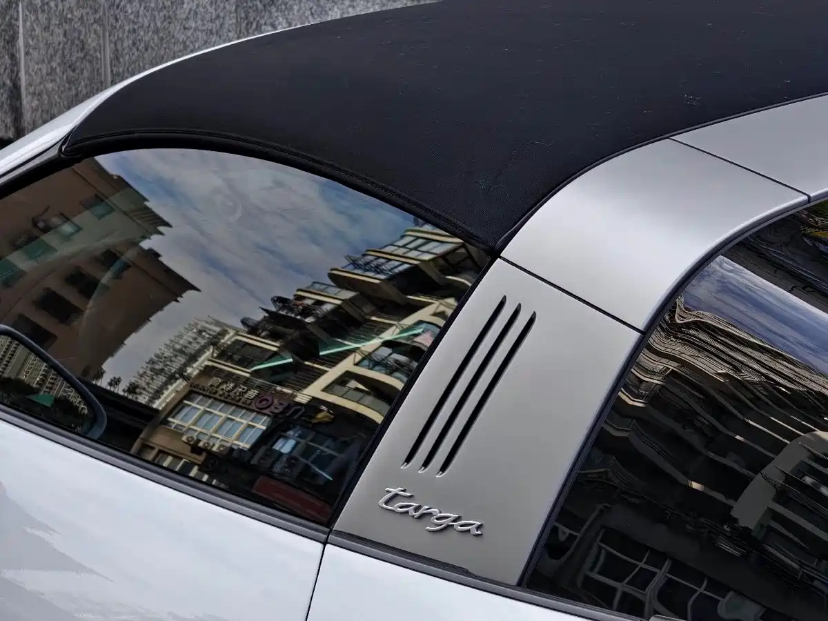 Фото 8 - Porsche 911
