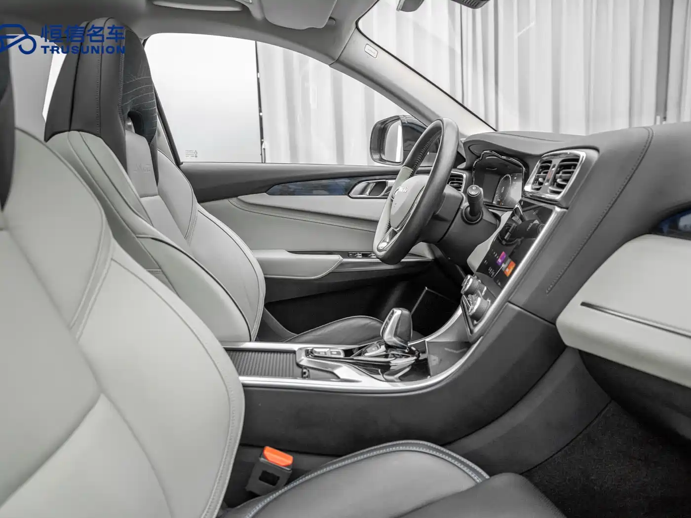 Lynk & Co 01 2019 2.0T 2WD Shine Pro Version China VI фото 15