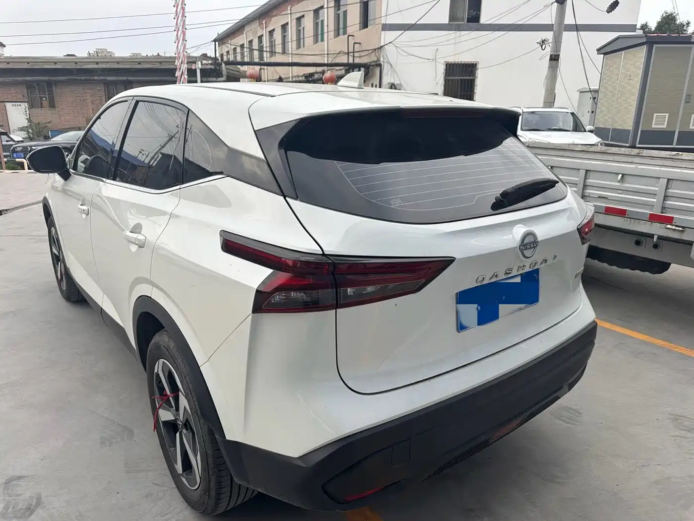 Nissan Qashqai 2023 Model 1.3T CVT Luxury Edition 4