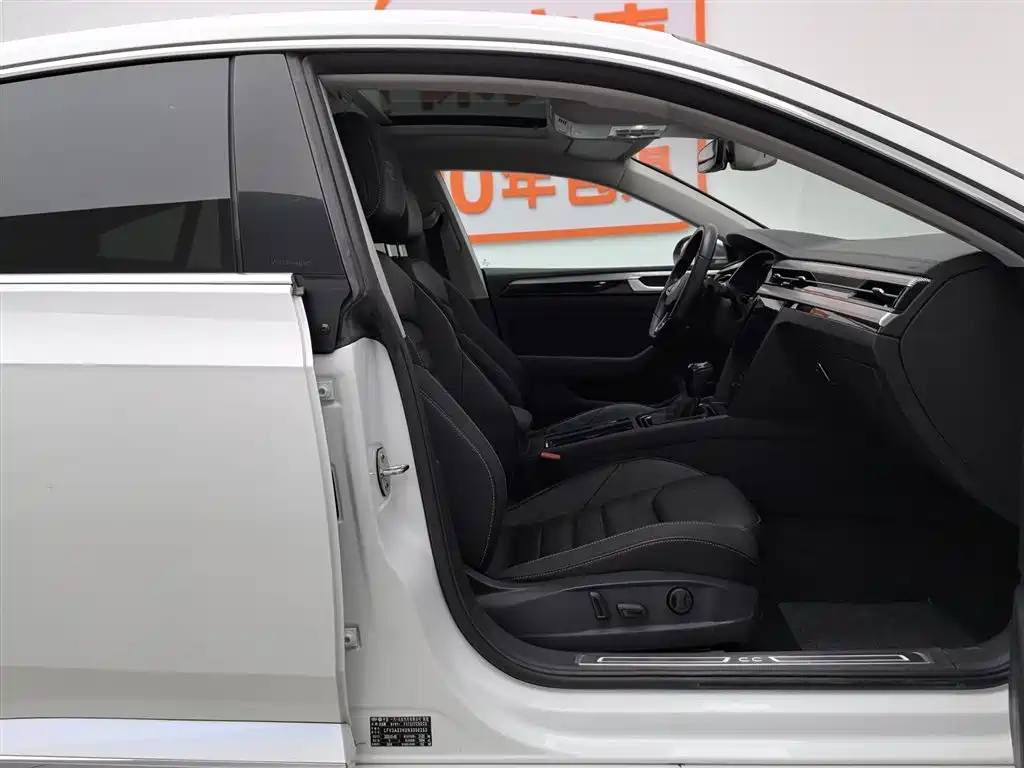 Volkswagen FAW-Volkswagen CC 2021 380TSI Eye-catching Edition фото 23