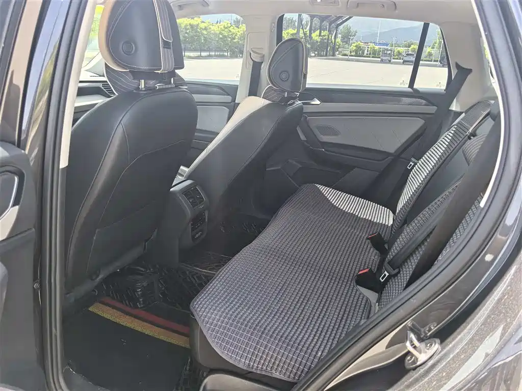 Volkswagen Tayron 2023 330TSI 2WD Luxury Plus Advanced Edition фото 10
