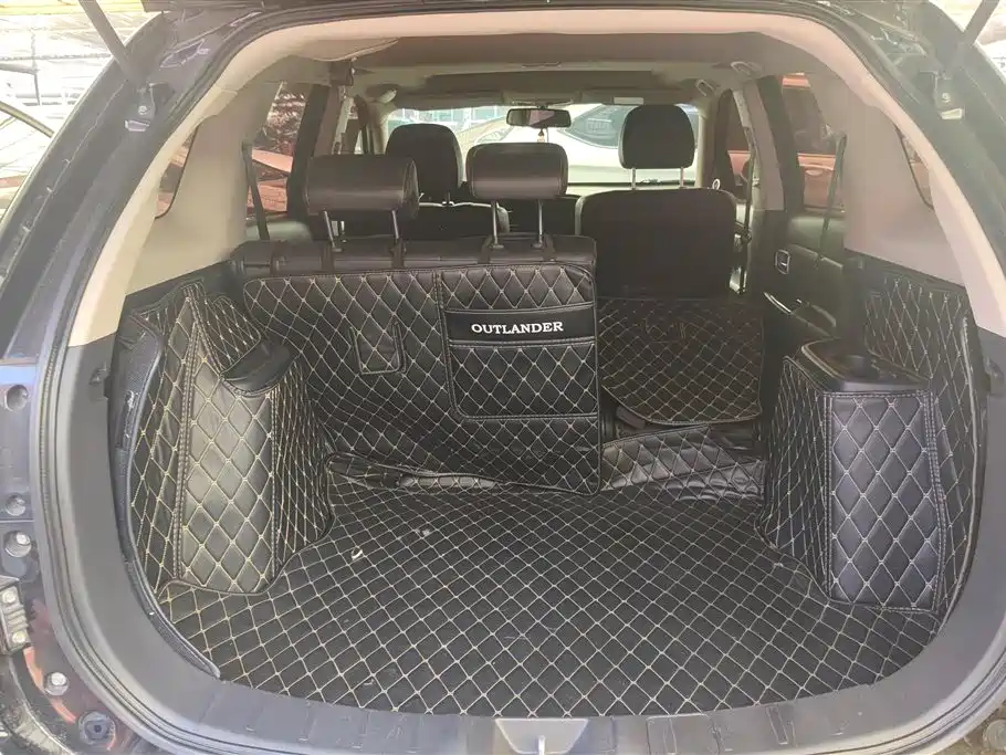 Mitsubishi Outlander 2017 2.0L 2WD Glory 5-seater фото 4