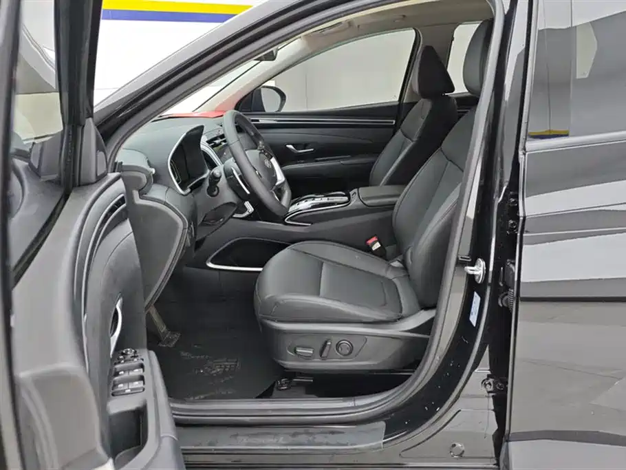 Hyundai Tucson 2023 Tucson L 1.5T Automatic 2WD GLX Elite Edition фото 9