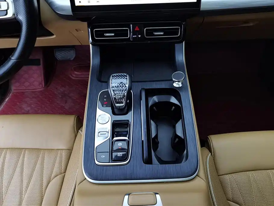 GAC Trumpchi Trumpchi GS8 2024 Navigator Series 2.0TGDI 2WD Luxury Smart Connect Edition фото 16