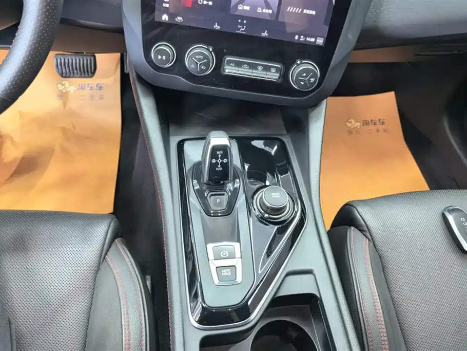 Lynk & Co 03 2018 1.5TD DCT Power Pro Version China V фото 16