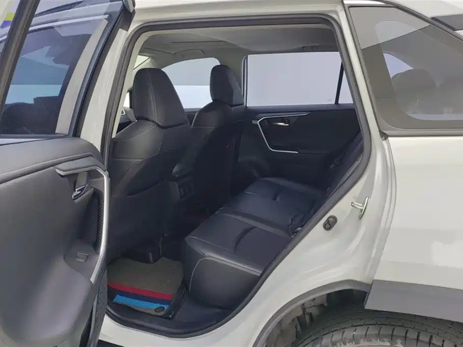 Toyota RAV4 Rongfang 2022 2.0L CVT 2WD Trend Plus Edition фото 11