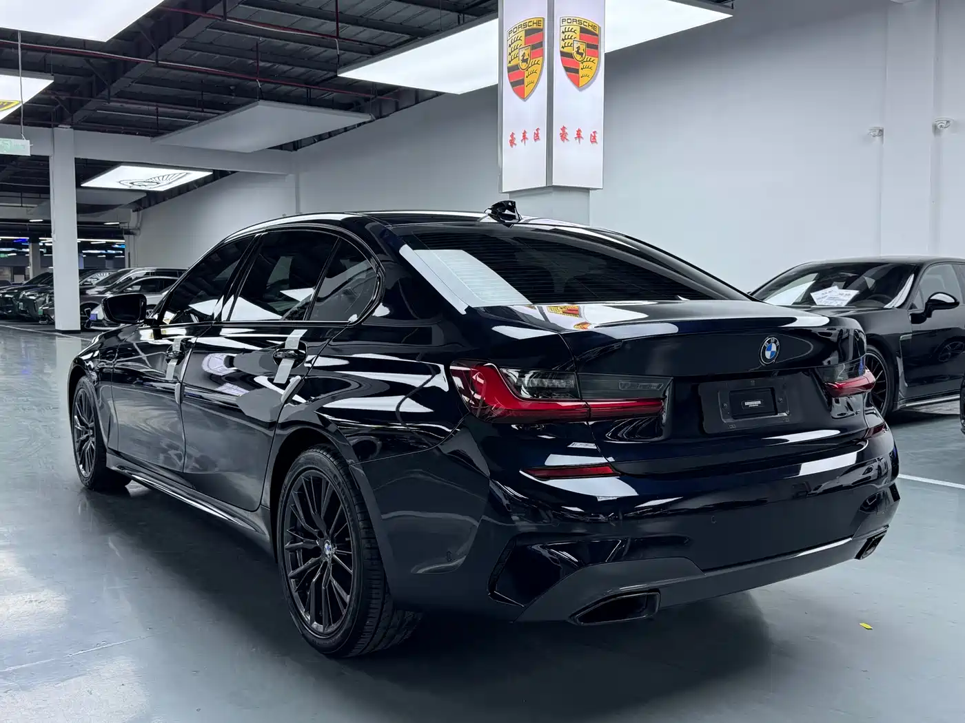 BMW 3 Series 2021 325Li M Sport Night Edition фото 20