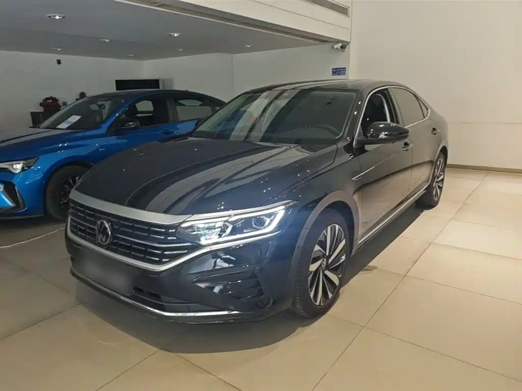 Volkswagen Passat 2025 Outstanding 380TSI Dragon Glory Edition