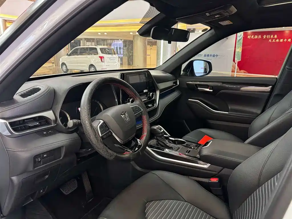 Toyota Crown Kluger 2023 2.5L HEV AWD Luxury Edition фото 11