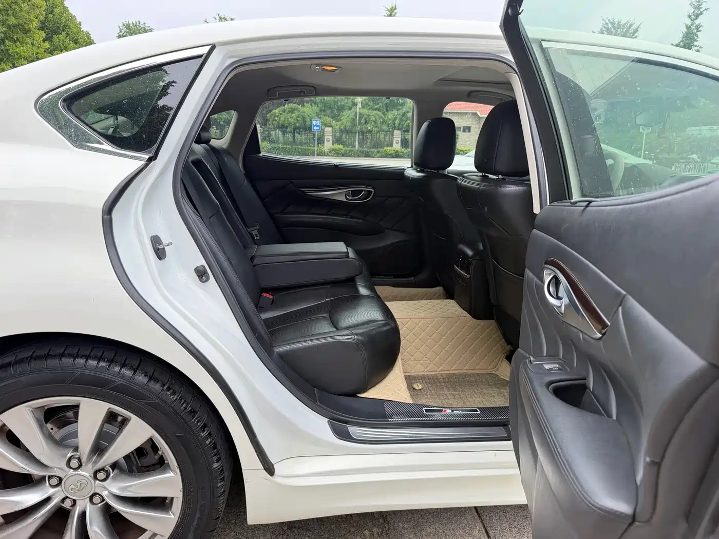 Infiniti Q70 2014 2013 Q70L 2.5L Luxury