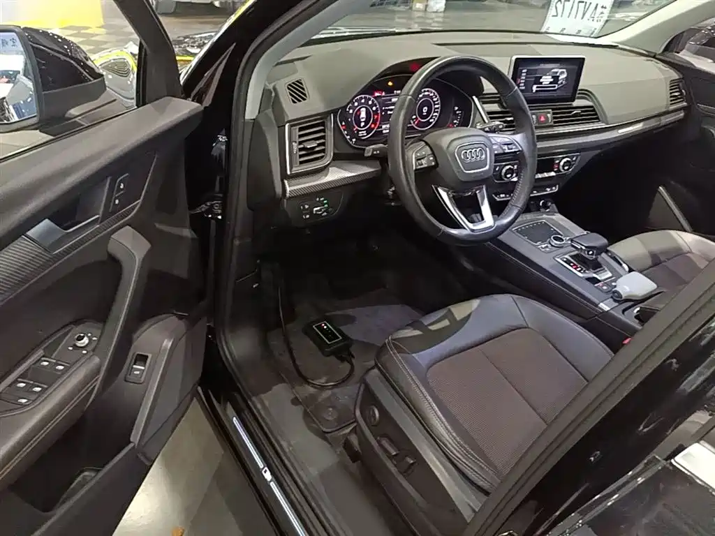 Audi Q5L 2018 45 TFSI Exclusive Fashion China VI фото 16