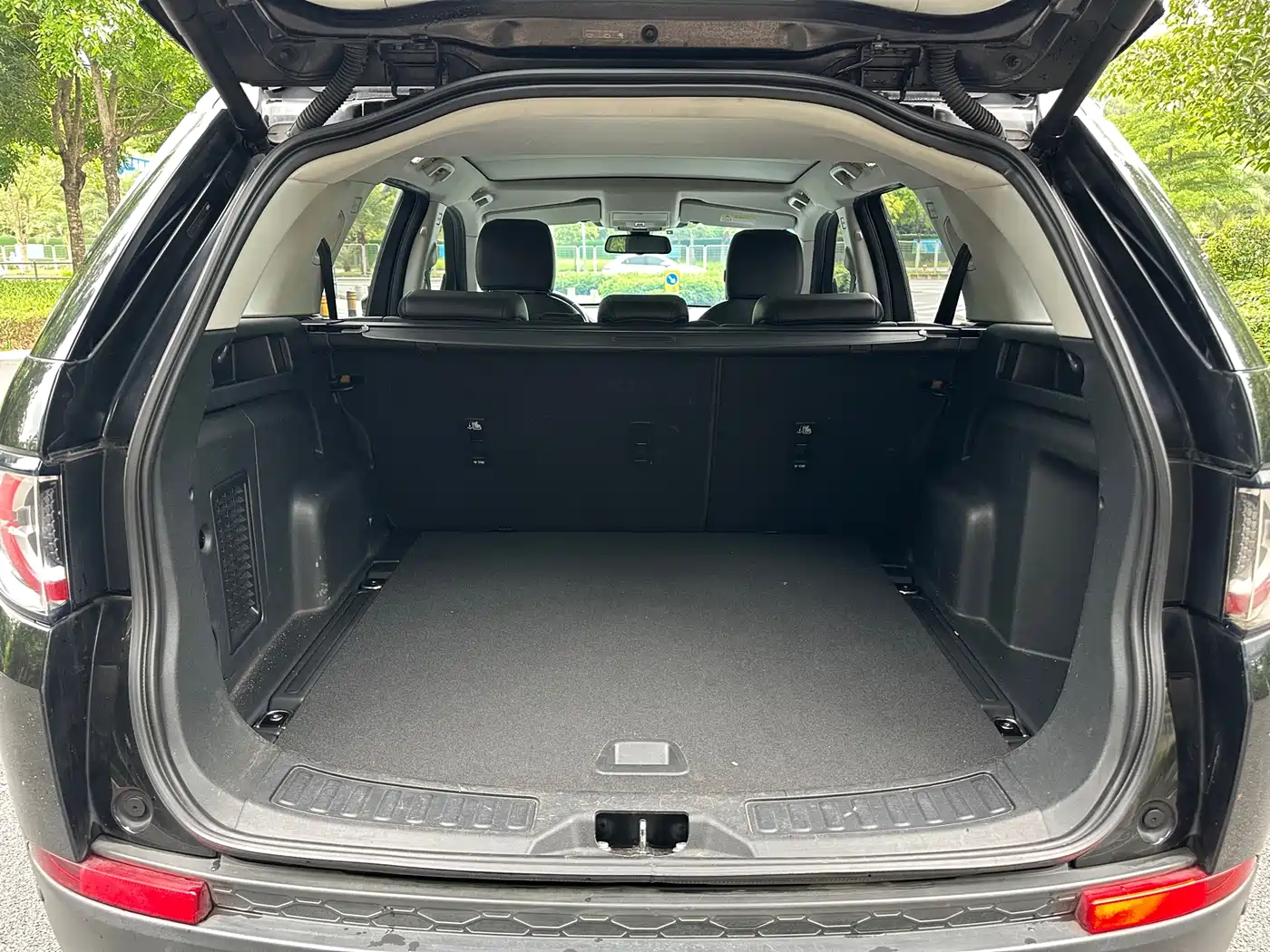 Land Rover Discovery Sport 2016 2.0T SE фото 18