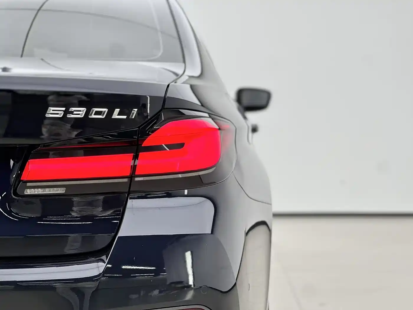 BMW 5 Series 2021 530Li Leading M Sport Package фото 12