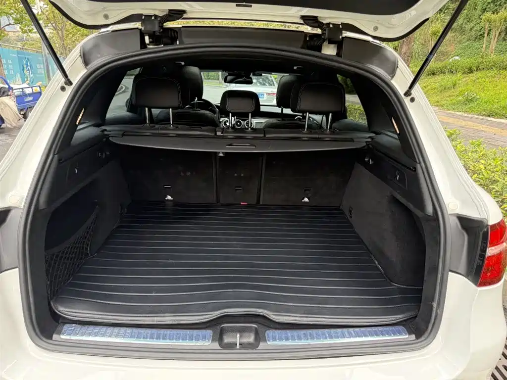 Mercedes-Benz GLC 2017 GLC 300 4MATIC Dynamic фото 3