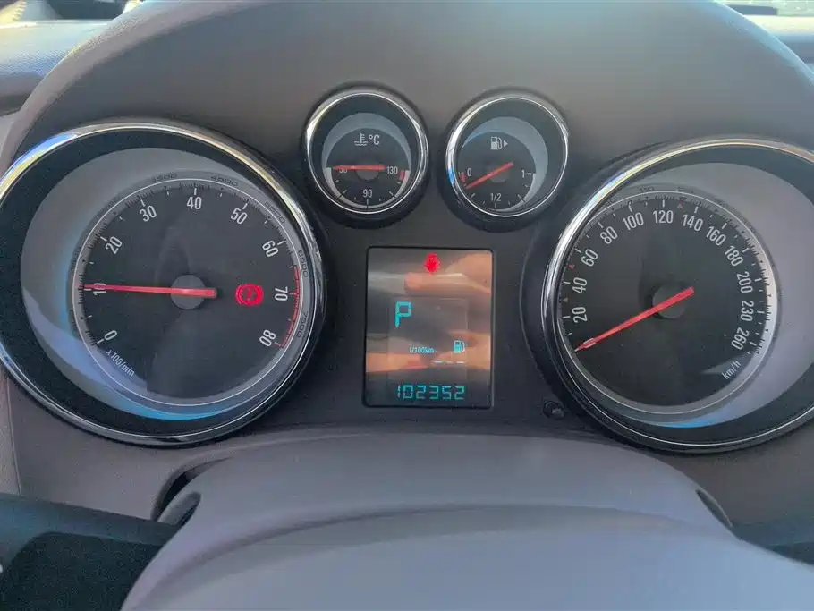Buick Excelle 2013 GT 1.6L Automatic Fashion Edition фото 14
