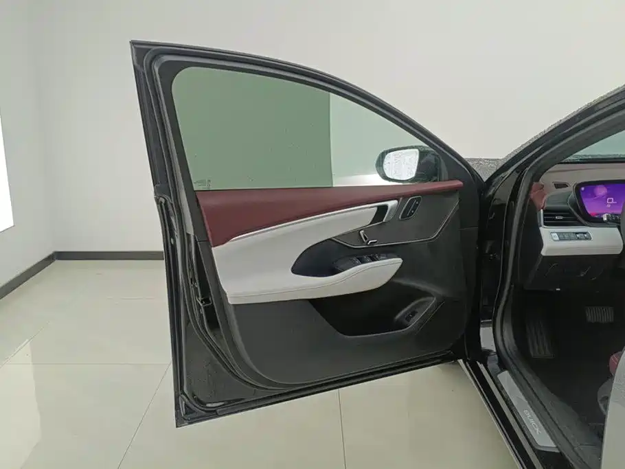 Buick LaCrosse 2025 2025 Model 28T Platinum Edition