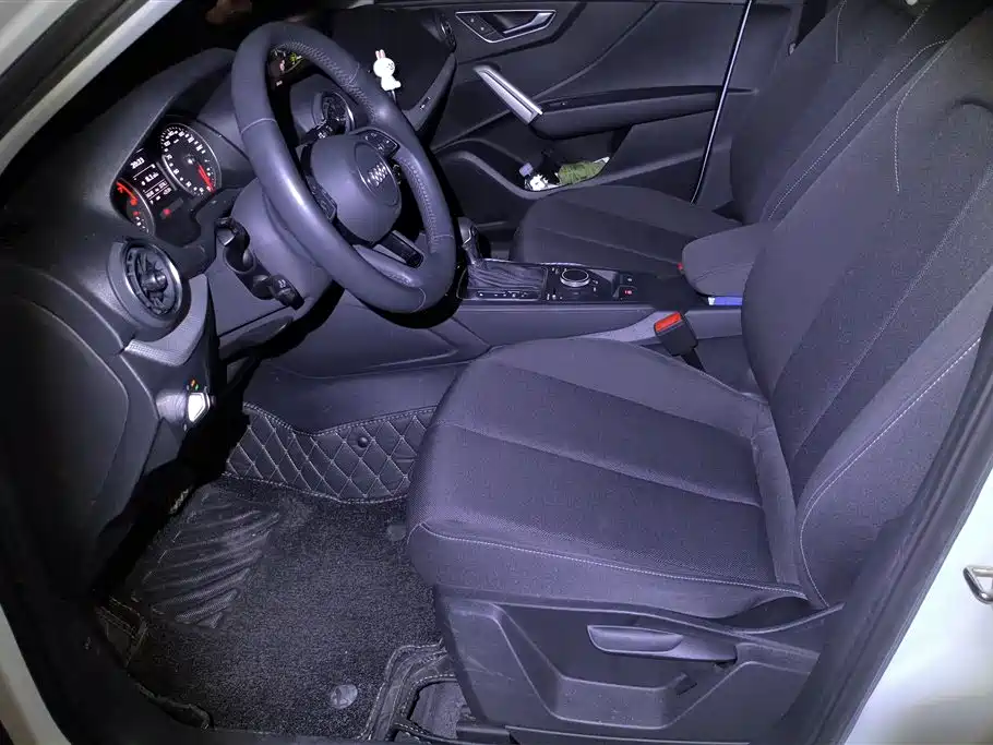 Audi Q2L 2020 35 TFSI Progressive Dynamic Model фото 9