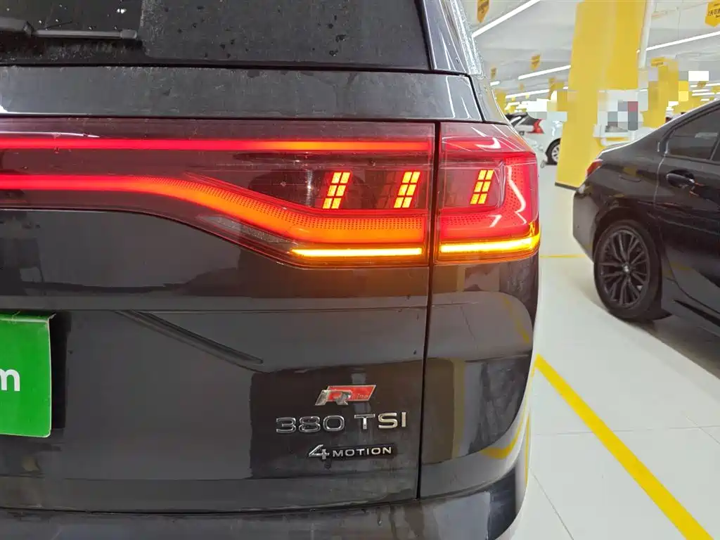 Volkswagen Talagon 2023 Facelift 380TSI 4WD Luxury Premium Pro Edition 6-Seater фото 8
