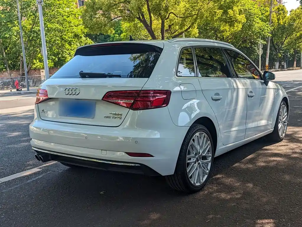 Audi A3 2019 Sportback 35 TFSI Style China VI фото 16