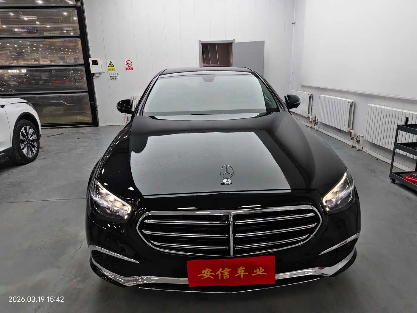 Mercedes-Benz E-Class 2023 E 300 L Luxury фото 2