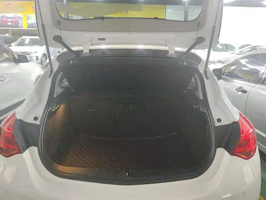 Buick Excelle 2014 XT 1.6L Automatic Fashion фото 4