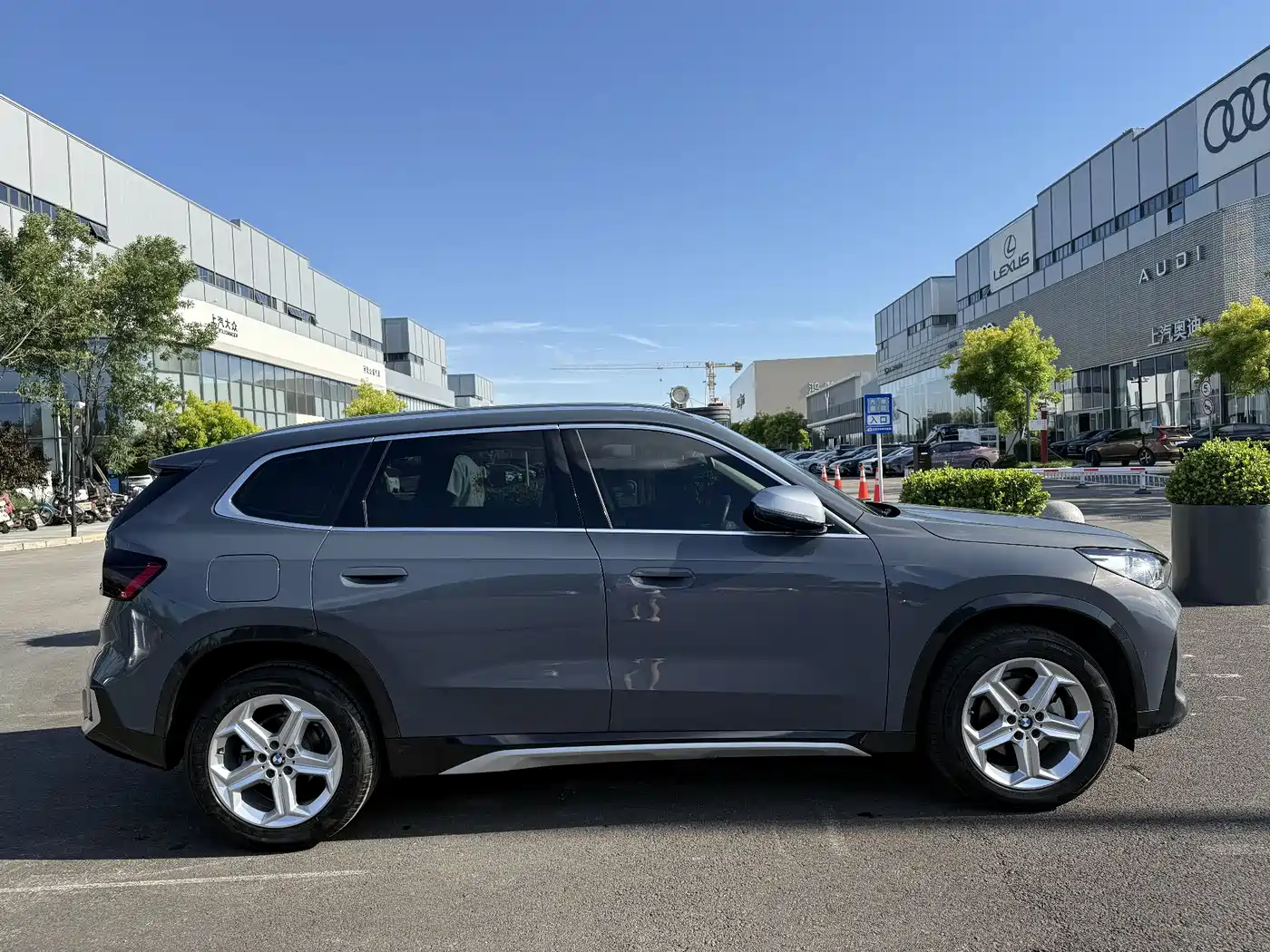 BMW X1 2023 sDrive20Li X Design Package фото 4