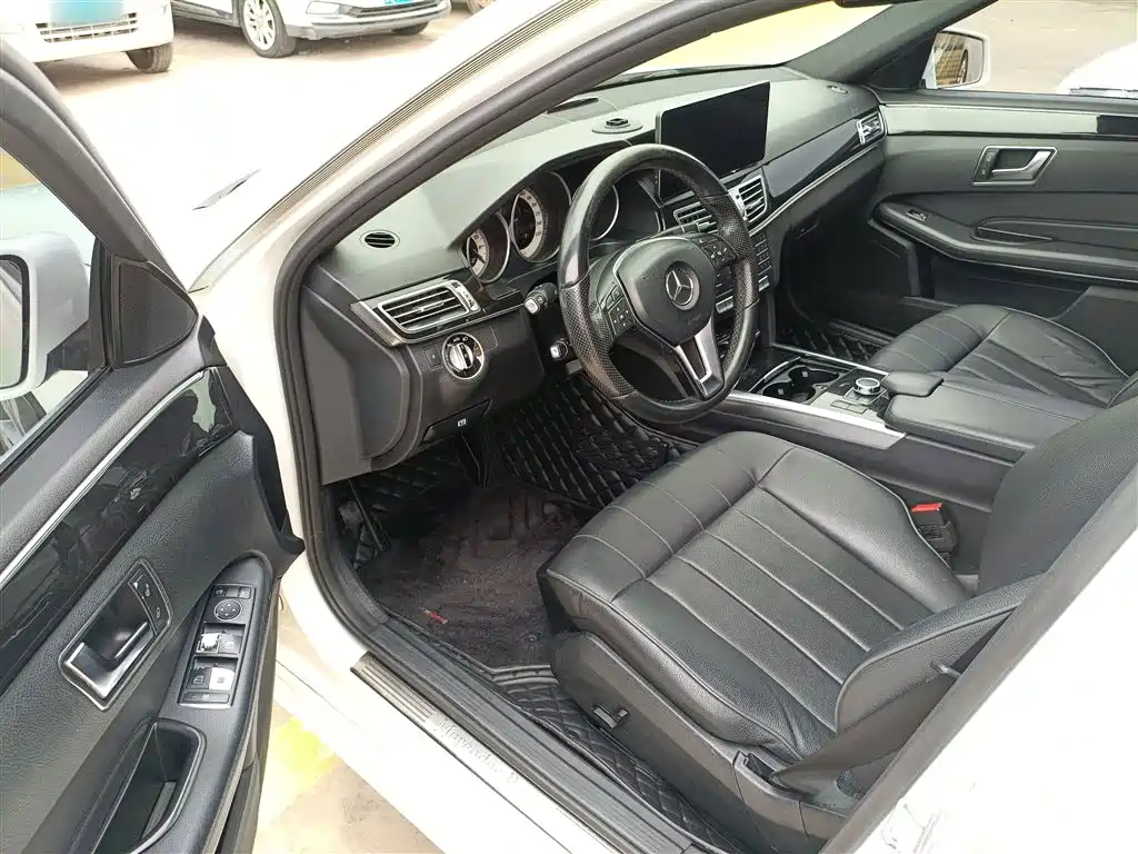 Mercedes-Benz E-Class 2015 Facelift E 180 L Sport фото 16