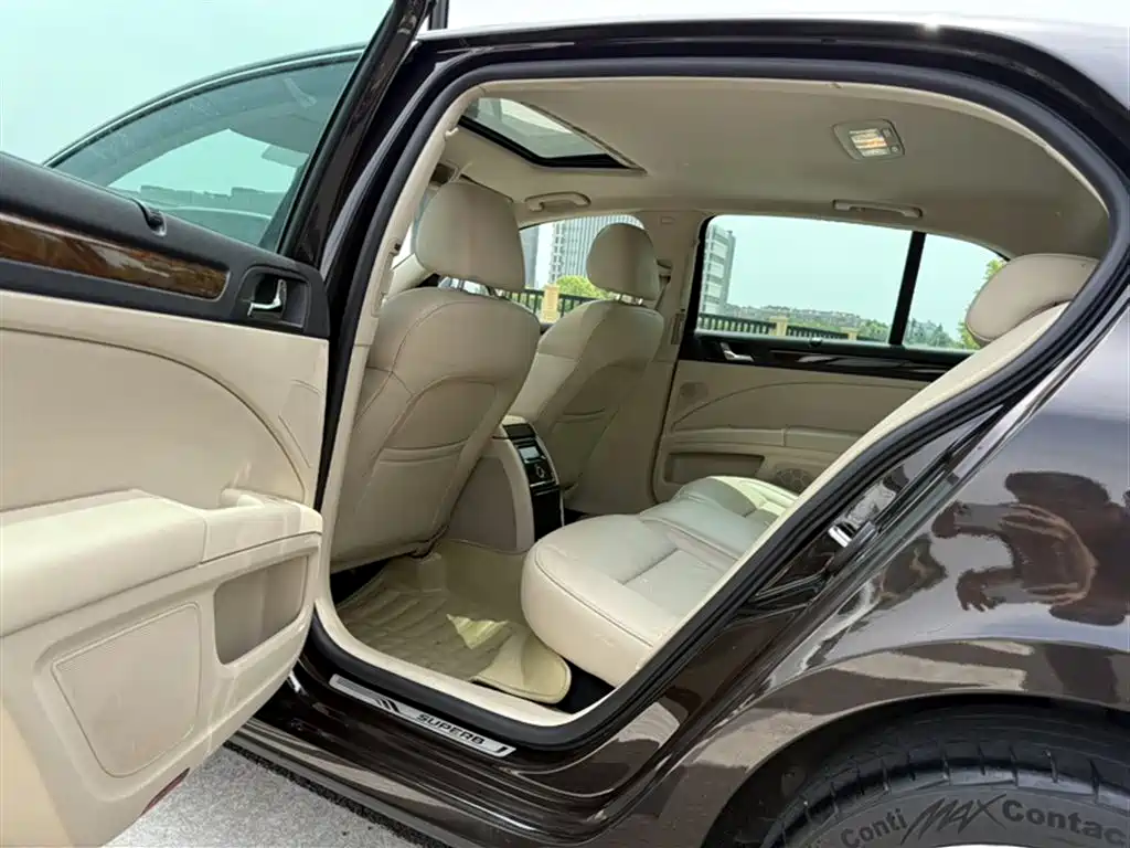 Škoda Superb 2013 1.8TSI Automatic Elegance Edition фото 18