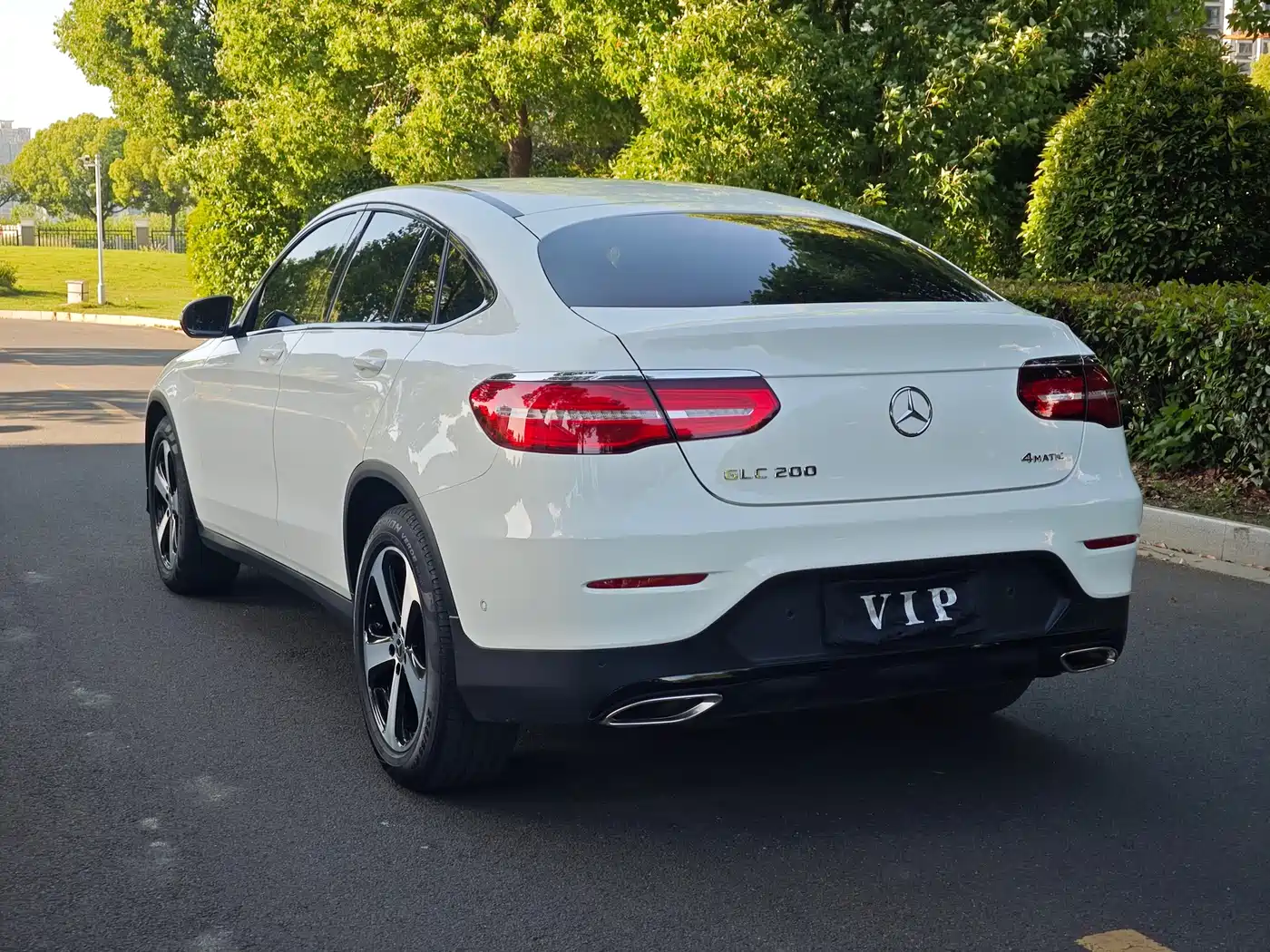 Mercedes-Benz GLC Coupe 2017 GLC 200 4MATIC Coupe SUV фото 21