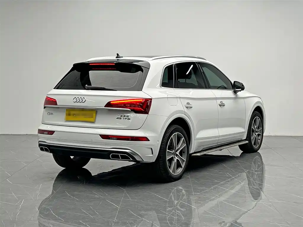 Audi Q5L 2022 45T Luxury Dynamic фото 6