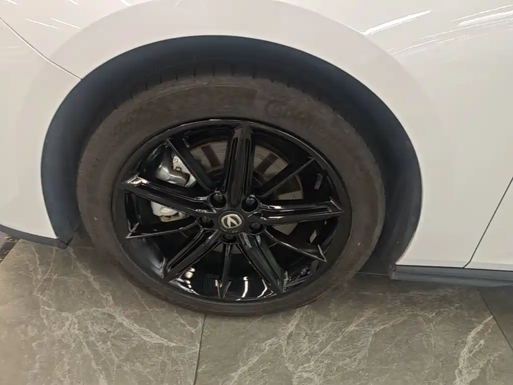 Changan UNI-V iDD 2024 2023 ZhiDian iDD 1.5T 113km Smart Fun Edition