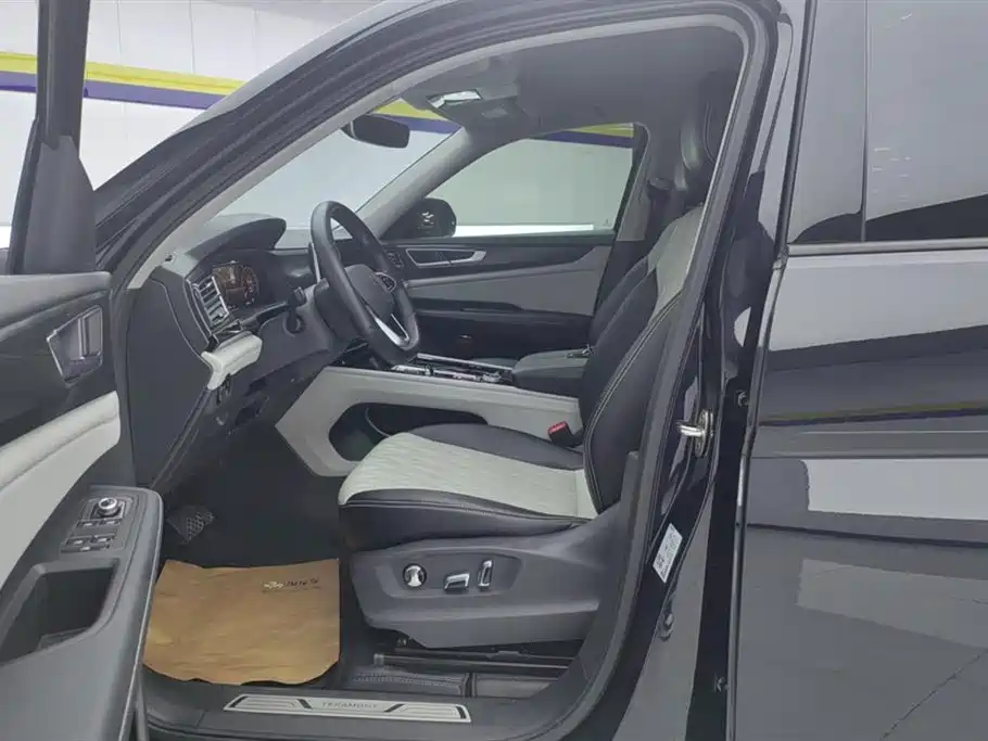 Volkswagen Teramont 2021 380TSI 4WD Luxury Edition фото 9