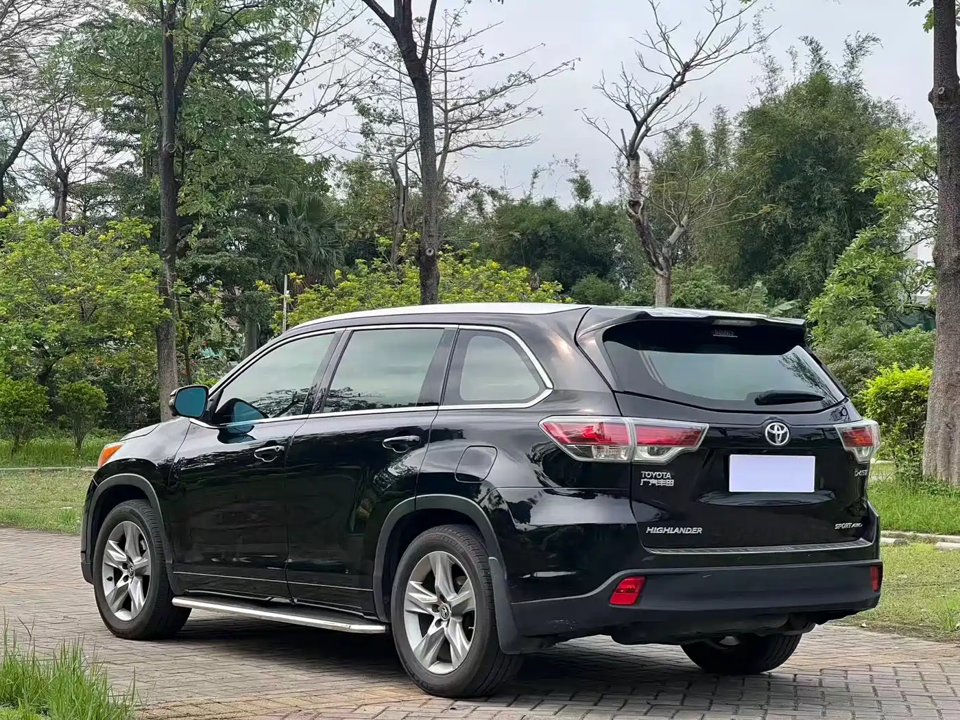 Toyota Highlander 2017 2.0T 4WD Premium 7-Seater фото 16