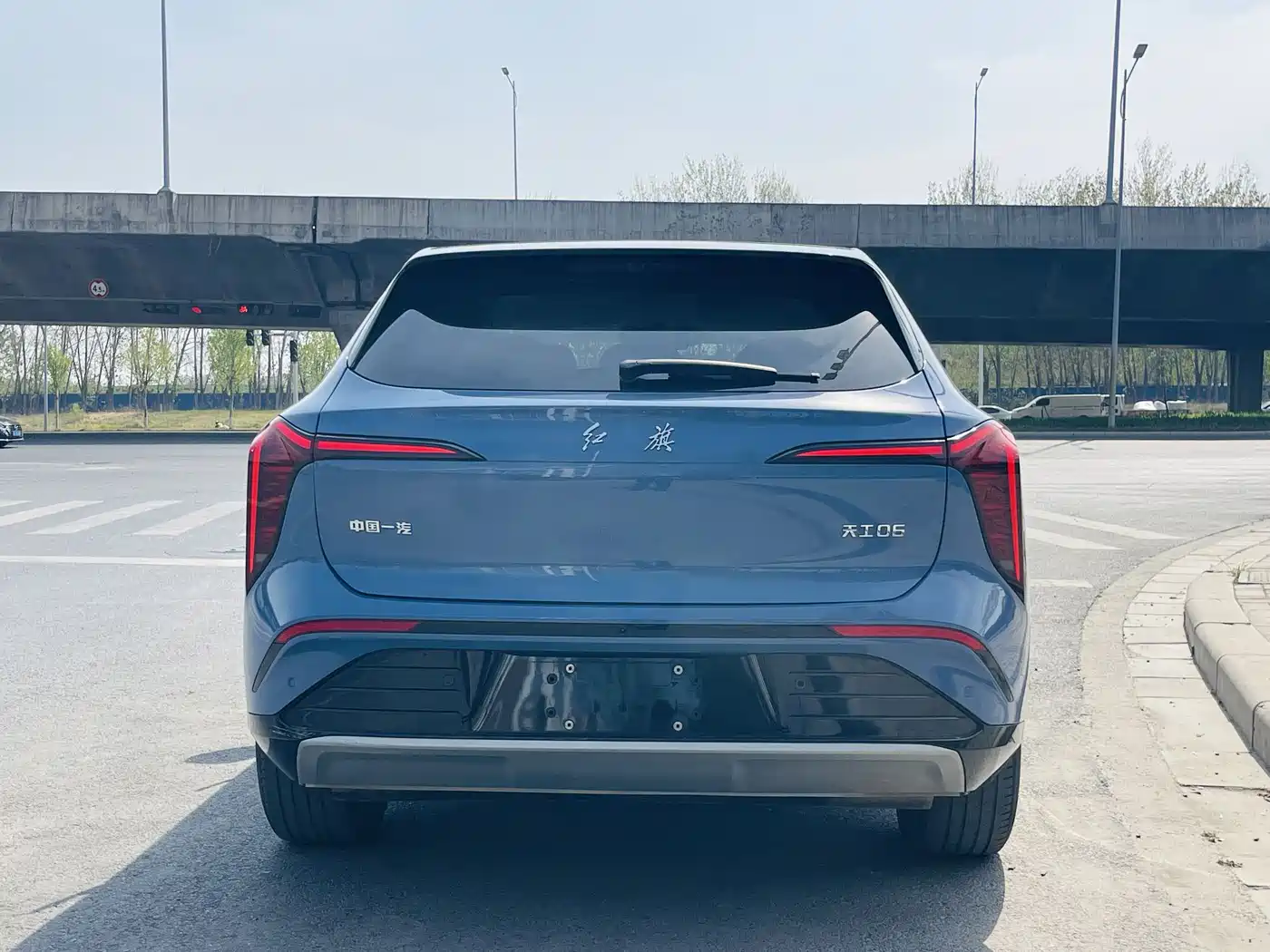 Hongqi HONGQI TIANGONG 06