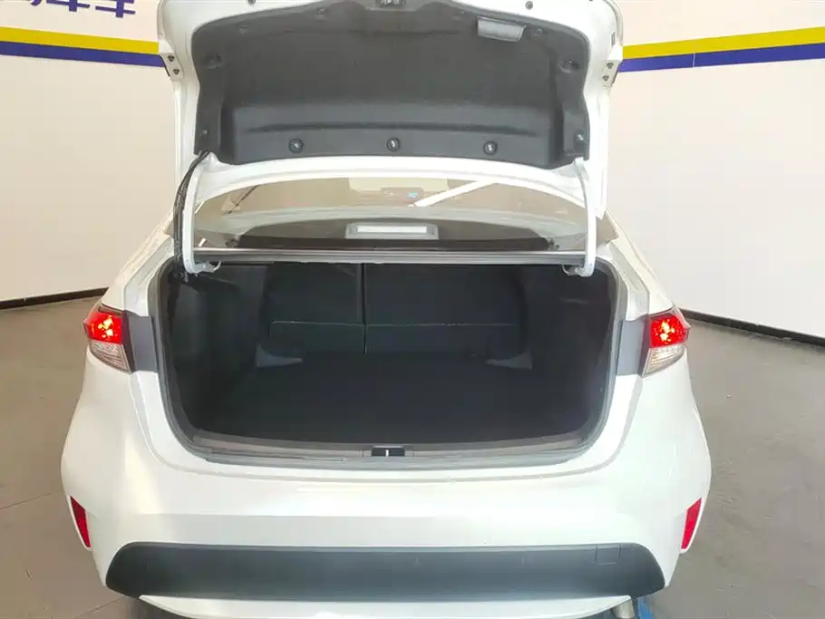Toyota Levin 2019 185T CVT Entry Edition China VI фото 4