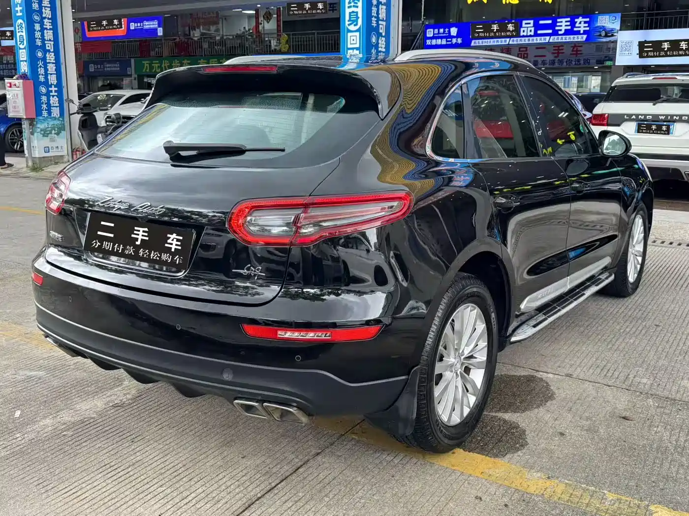 Фото 7 - Zotye SR9